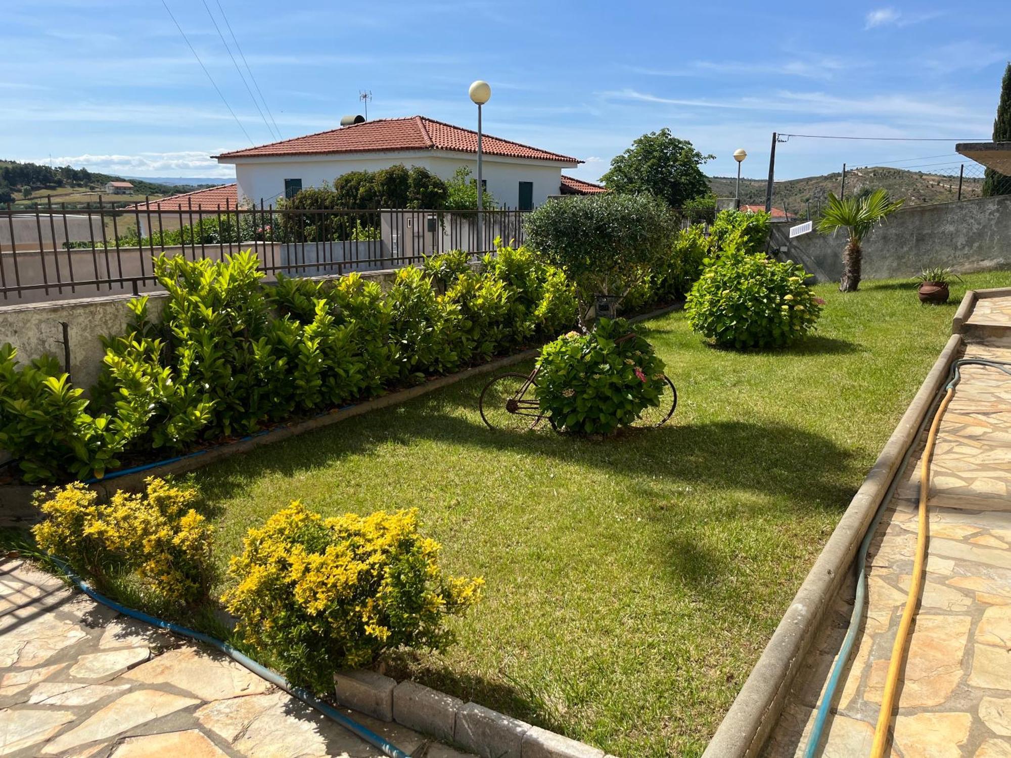Alojamento, Chelas Rural Al Mirandela Exterior photo
